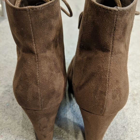 Forever 21 velvet high heel booties - Picture 3 of 4